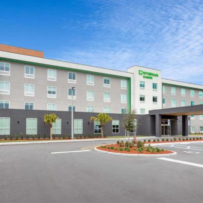 Wyndham Garden Orlando Airport - Free Airport Shuttle (2635 McCoy Road  32809 Orlando)