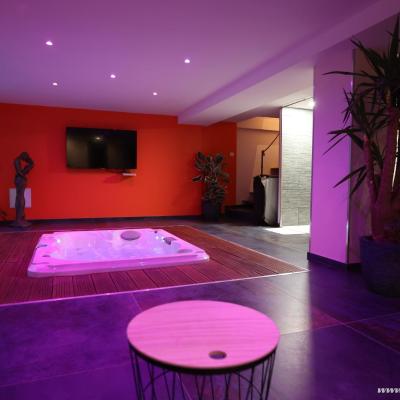 Photo Ds Plaisir Love Room avec sauna, jacuzzi à Nancy