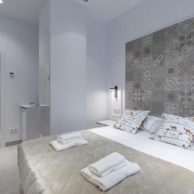 Room close to City Centre (DR ZAMENHOF, 17 46008 Valence)