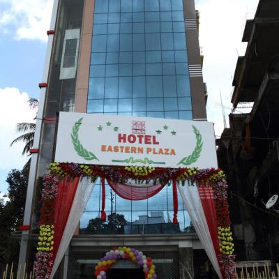 Hotel Eastern Plaza (V.I.P Road, besides Military Camp, Tegharia 700157 Kolkata)