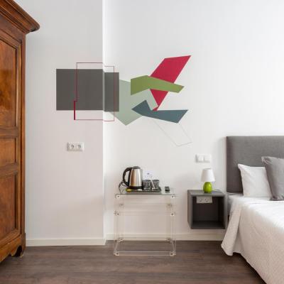 Ronda9 central suites (Ronda de Segovia 9 28005 Madrid)