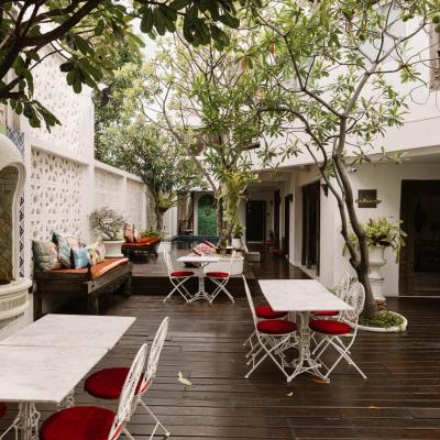 At Niman (37 Soi 9, Nimmanhaemin Road, Suthep, 50200 Chiang Mai)