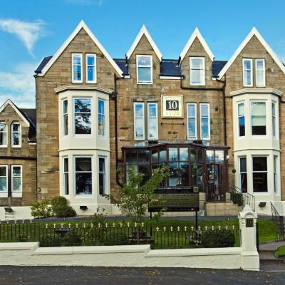 Number 10 Hotel (10/12 Queens Drive Glagow G42 8BS Glasgow)