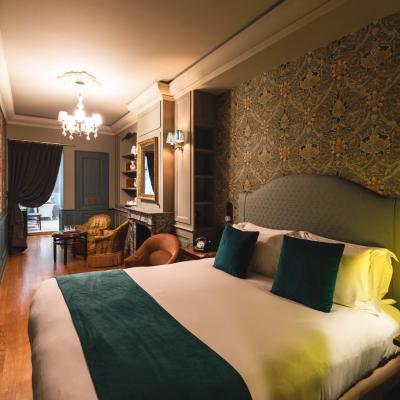 Bayard Bellecour (23 Place Bellecour 69002 Lyon)