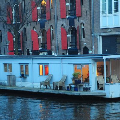 Pantheos Top Houseboat (Prinsengracht 225-T 1015 DT Amsterdam)