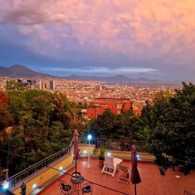 B&B La Veduta (Salita Moiariello 13/O 80131 Naples)
