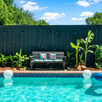 Photo Dallas Oak Lawn Oasis w/ Private Pool, Hot Tub