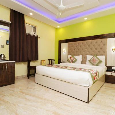 Airport Hotel Shivaka Inn (22, Road Number - 01, Near Indira Gandhi International Airport (Aerocity), Kapashera, New Delhi 110037 New Delhi)