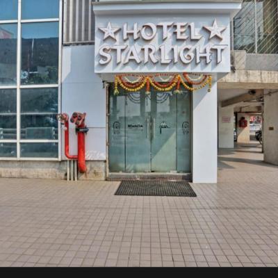 Hotel Star Light (Guru niwas, Jija mata road, Near pump house subway, Western express highway, andheri (east) 400093 Mumbai)