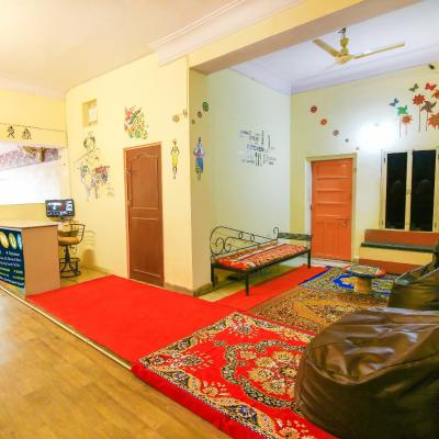 Pink City Hostel (S-4-A, Kabir Marg Bani Park 302016 Jaipur)