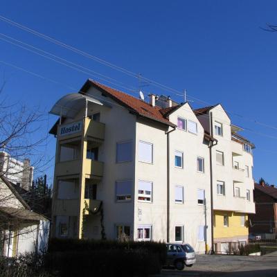 Apartments and rooms with WiFi Zagreb - 15959 ( 10000 Zagreb)