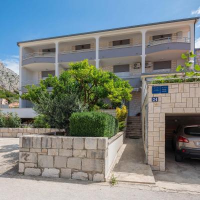 Apartments and rooms by the sea Duce, Omis - 18155 ( 21310 Omiš)