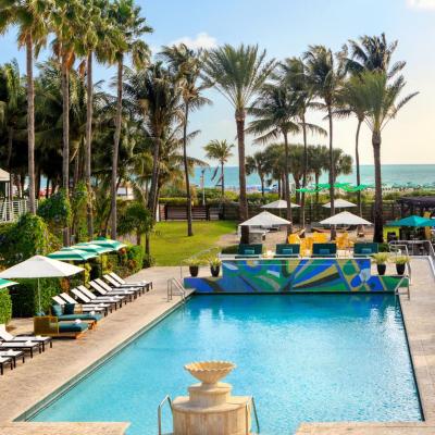 Kimpton Surfcomber Hotel, an IHG Hotel (1717 Collins Avenue FL 33139 Miami Beach)