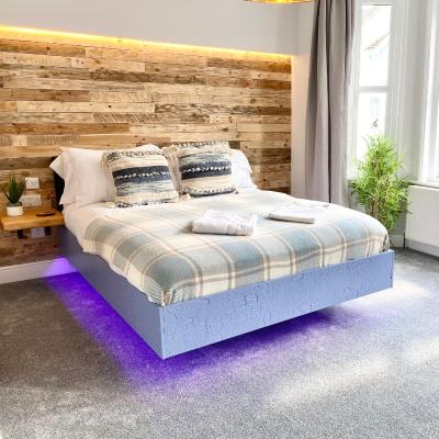 Coastline Retreats - Cloud9 Newly Renovated, Beautiful Ensuite Rooms Near Seafront in Town Centre, Netflix, SuperFast WiFi, Communal Kitchen (45 Saint Michael's Road BH2 5DP Bournemouth)