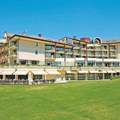 Hotel *** & Spa Vacances Bleues Villa Marlioz (15, Monte De Marlioz 73100 Aix-les-Bains)