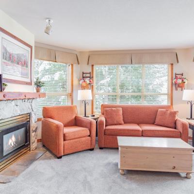 The best ski in ski out two bedroom condo at Aspens (4800 Spearhead Drive V8E 1G1 Whistler)