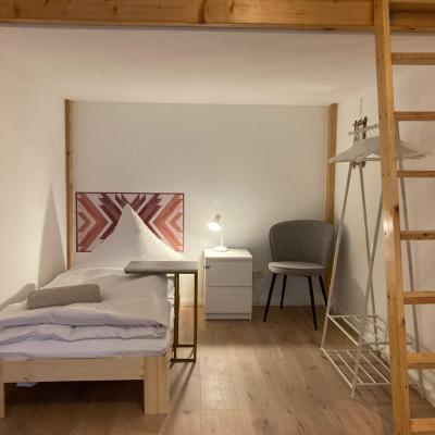 Minimal Hostel No.43 (43 Hobrechtstraße Erdgeschoss 12047 Berlin)