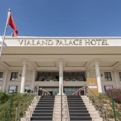 Vialand Palace Hotel (Yeşilpınar Mahallesi Girne Caddesi, Eyüp 34065 Istanbul)
