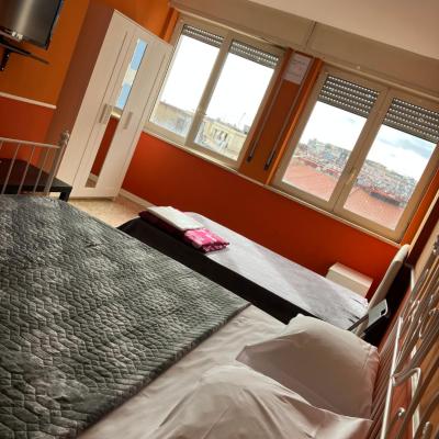 B&B Centralstationhouse (Corso Arnaldo Lucci, 130 80142 Naples)