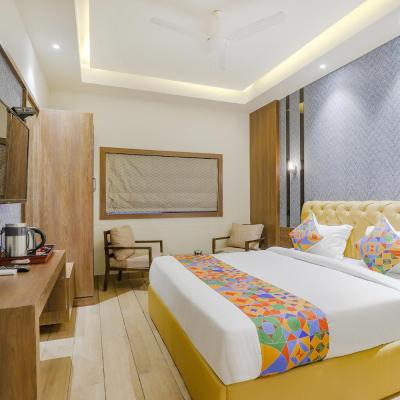 FabHotel Meritus Inn (3rd Floor, Global Business Park Nr. Odhav Cross Road, Odhav 382415 Ahmedabad)