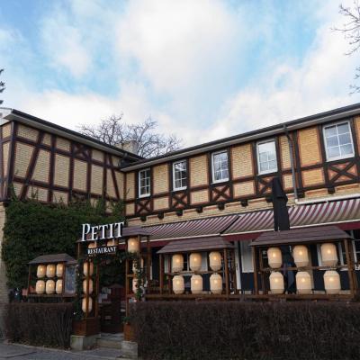 Hotel Petit Wannsee (10 Königstraße 14109 Berlin)