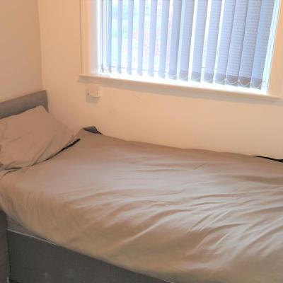 Single Bedroom In Withington M20 1 Single Bed, RM4 (22 Brayside Road M20 6ES Manchester)