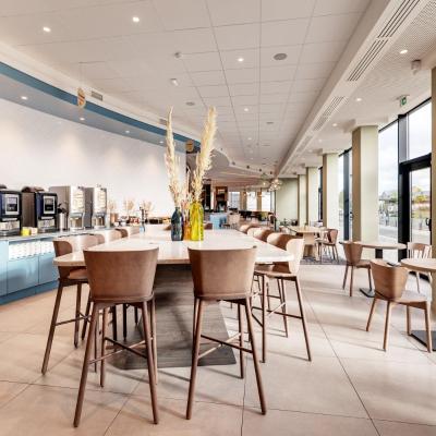 B&B HOTEL Lille Lillenium Eurasanté (306 Rue Geneviève Anthonioz de Gaulle 59000 Lille)