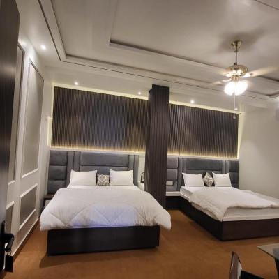 Om Sai Palace, Agra (Gwalior Rd, near Petrol Pump, Sewla Sarai, Sewla Jat, Nagla Parsoti, Agra, Uttar Pradesh 282001 Agra)