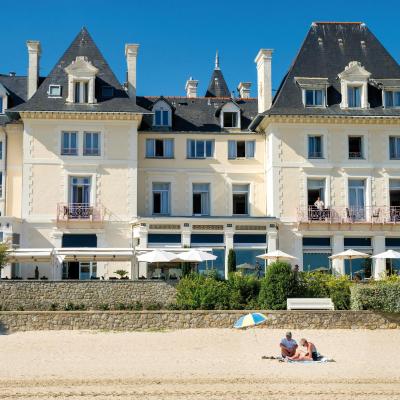 Hôtel Vacances Bleues Villa Caroline (46, Avenue Des Lilas 44500 La Baule)