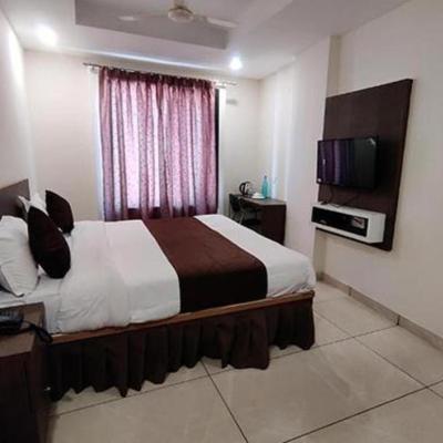 Hotel Golden Rays (144 A BLOCK SUB CITY CENTER,  313001 Udaipur)