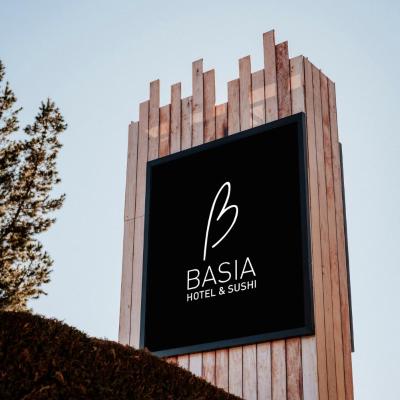 Basia Hotel & Sushi (Avenida de los Pioneros 2449 8400 San Carlos de Bariloche)