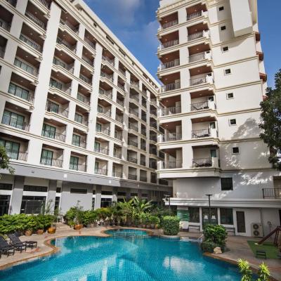 Mike Garden Resort - SHA EXTAR PLUS (221 / 71-72 Soi Chalermprakiat 1, 3rd Pattaya Rd. Naklua, Chonburi 20150 Pattaya (centre))