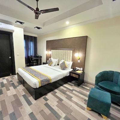 The Oakland Plaza by Orion Hotels (CC 27 , Nehru Enclave, Opposite Modi Towers, 110019 New Delhi)