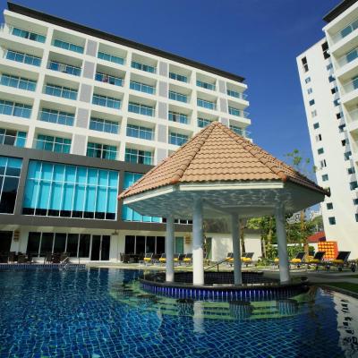 Centara Pattaya Hotel (78/140 Moo 9, Nongprue, Banglamung, 20150 Pattaya (centre))