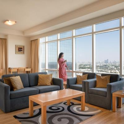 Oaks Liwa Heights Hotel Suites (Cluster W, Al Sarayat Street, Jumeirah Lakes Towers  Dubaï)