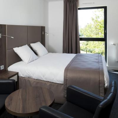 Photo Adonis Dijon Maison Internationale