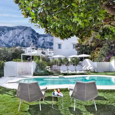 Pazziella Garden & Suites (Via Fuorlovado 36 80073 Capri)