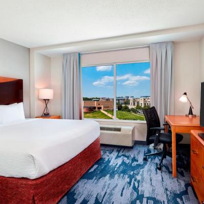 Fairfield Inn Suites Indianapolis Downtown (501 West Washington Street IN 46204 Indianapolis)