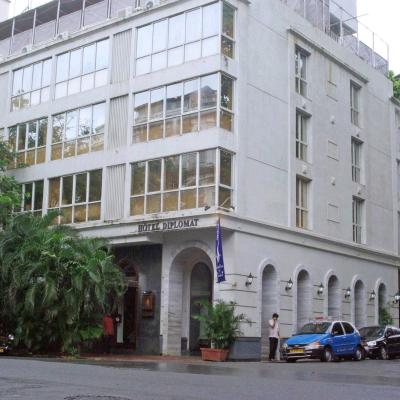 Hotel Diplomat, Colaba (24-26, B.K. Boman Behram Marg, Apollo Bunder 400001 Mumbai)