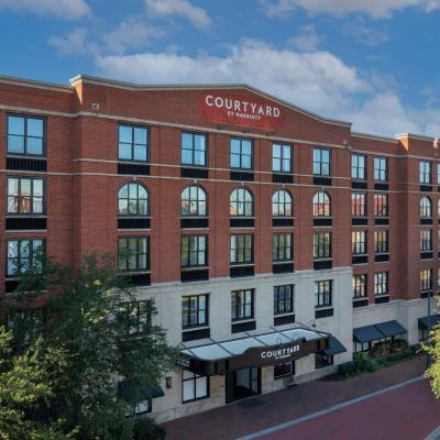 Photo Courtyard by Marriott Savannah Downtown - Historic District
