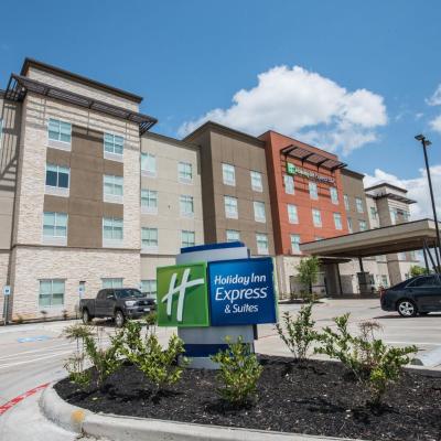Holiday Inn Express & Suites Houston - Hobby Airport Area, an IHG Hotel (9185 Gulf Freeway TX 77017 Houston)