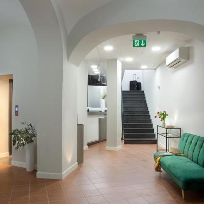 Palazzo Sant'Antonio (1 Via Sant'Antonio ai Monti 80135 Naples)