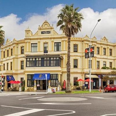 The Esplanade Hotel (1 Victoria Road, Devonport 0647 Auckland)
