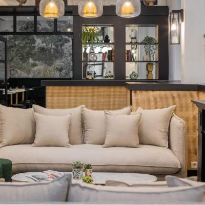 Hôtel Bristol Union Intra Muros (4 Place De La Poissonnerie 35400 Saint-Malo)