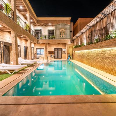 Riad Les Nuits De Fès (85 W LOT JINAN 1 RTE AIN CHKEF VILLAS RIADS SECTEUR 3 BLOC W 30000 Fès)