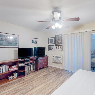 The Heart of Mission Valley ( 92108 San Diego)