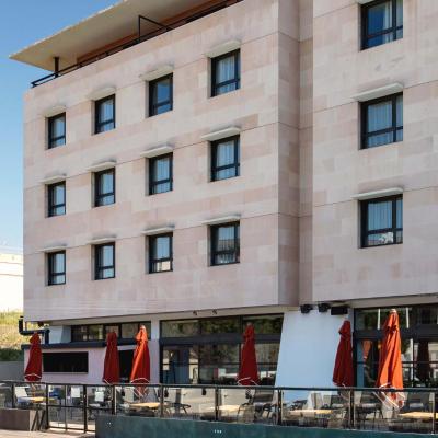 New Hotel of Marseille - Vieux Port (71 Boulevard Charles Livon 13007 Marseille)