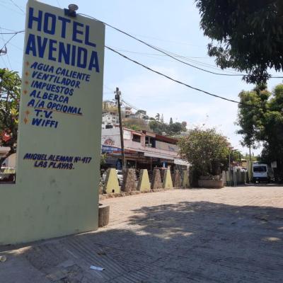 Hotel Avenida (Costera Miguel Aleman, 417 39390 Acapulco)