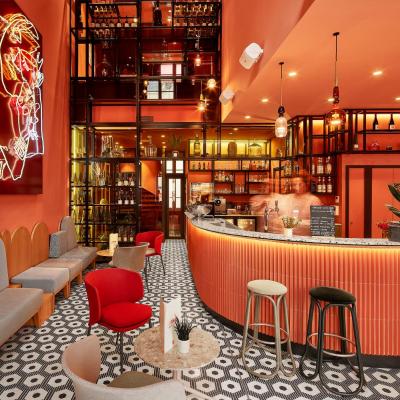 Hotel De Cambis (89 Rue Joseph Vernet 84000 Avignon)