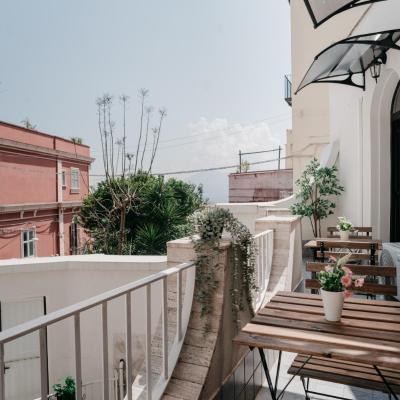 Vista Napoli Residence - Il Cortile (377 Corso Vittorio Emanuele 80135 Naples)